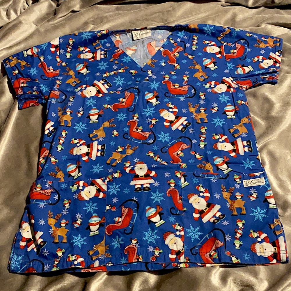 Scrub top